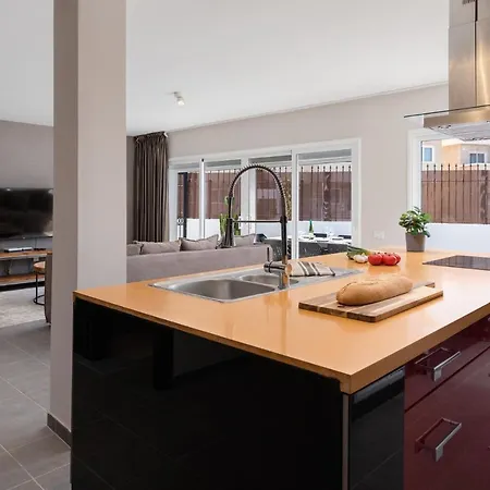 Luxury Callao With Private Heated Pool Free Car In And June